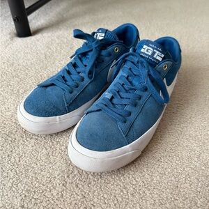 Nike SB Grant Taylor Sneakers